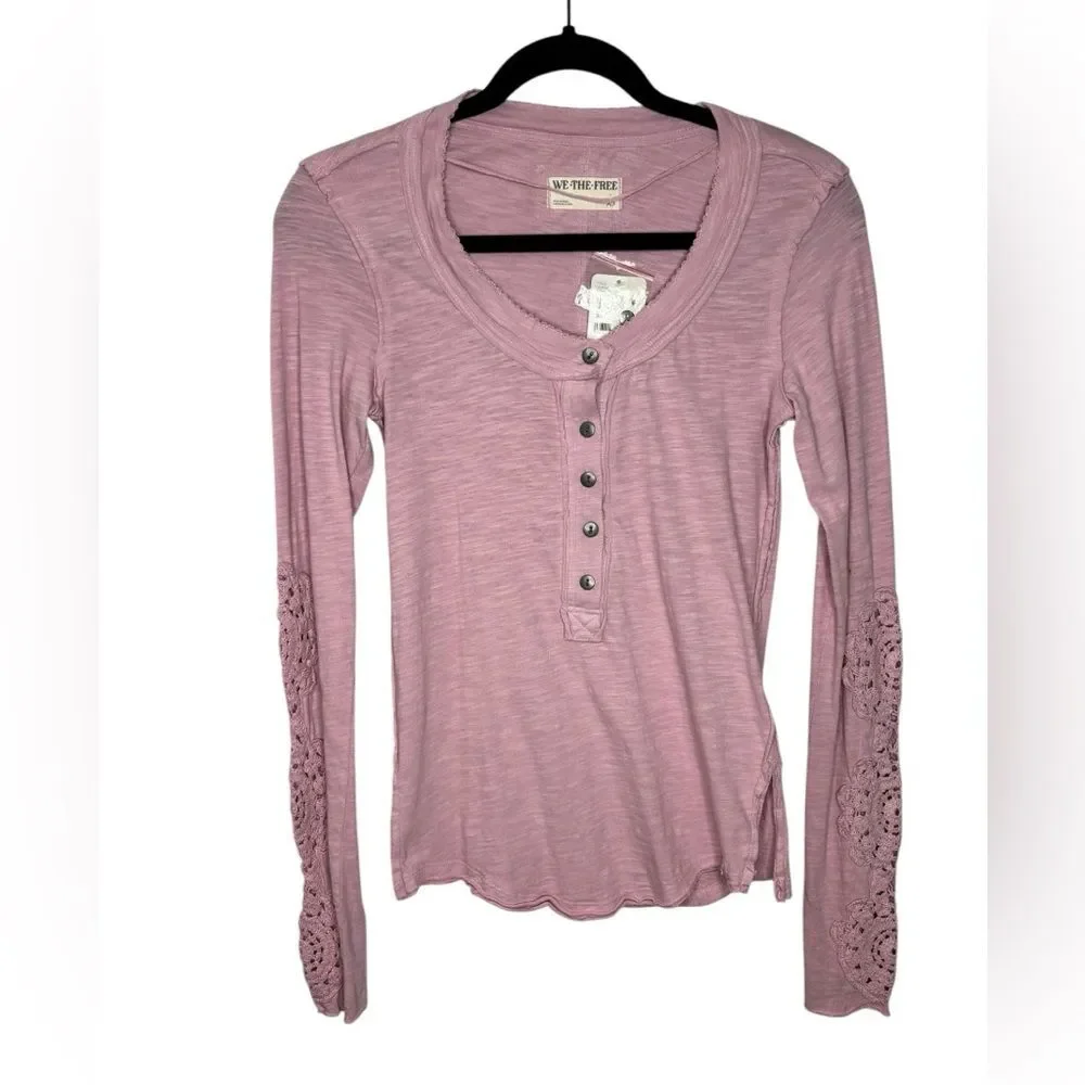 NEW FREE PEOPLE Our Song Henley Cuff Top in Candid Lilac Crocheted Sleeve XS